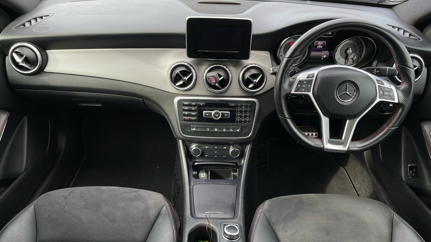 Used Mercedes-Benz GLA 2015 for sale - 77329045: Photo 11