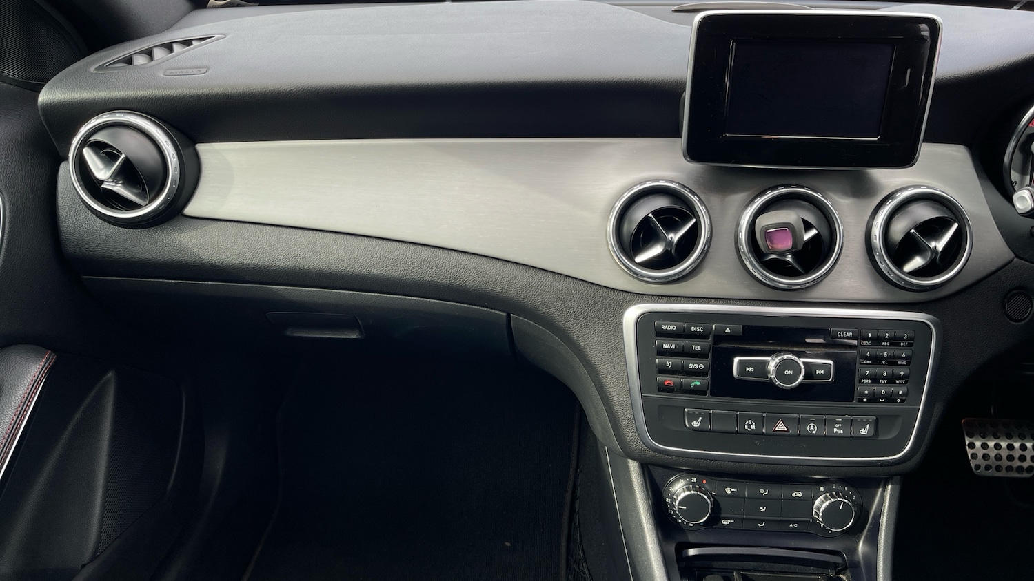 Used Mercedes-Benz GLA 2015 for sale - 77329045: Photo 12