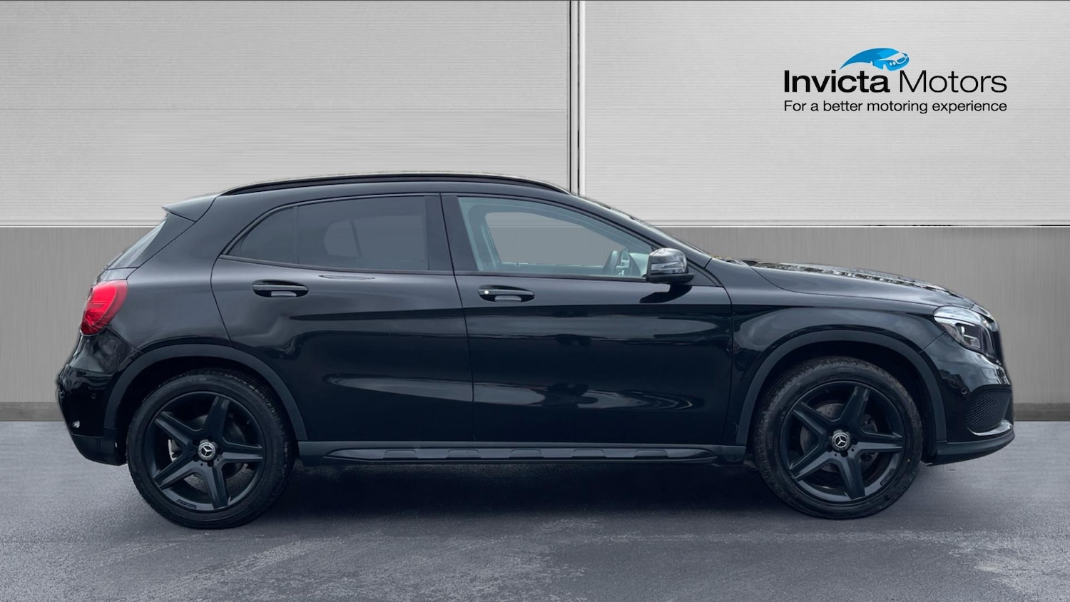 Used Mercedes-Benz GLA 2015 for sale - 77329045: Photo 2