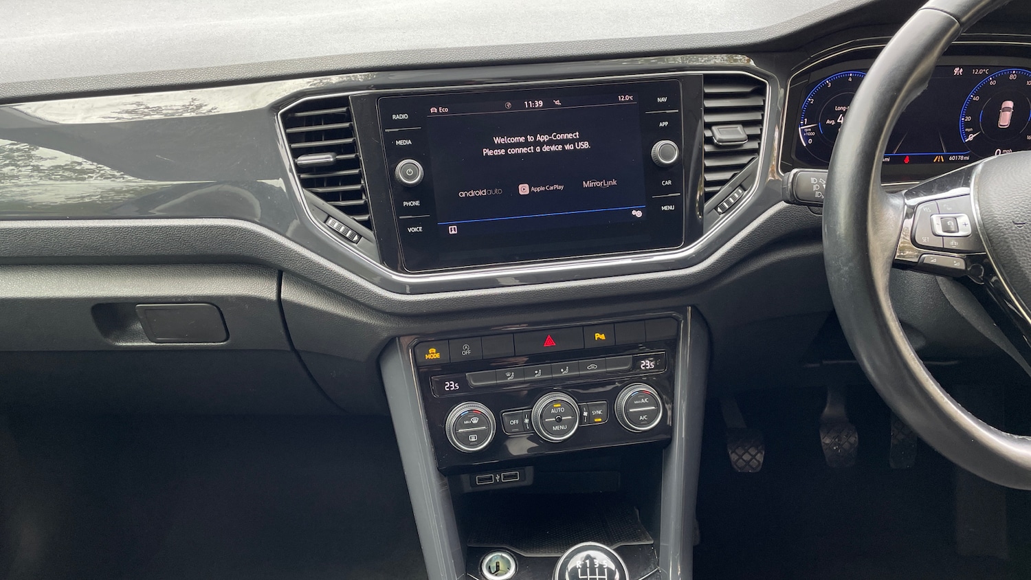 Used Volkswagen T-Roc 2019 for sale - 76257905: Photo 12