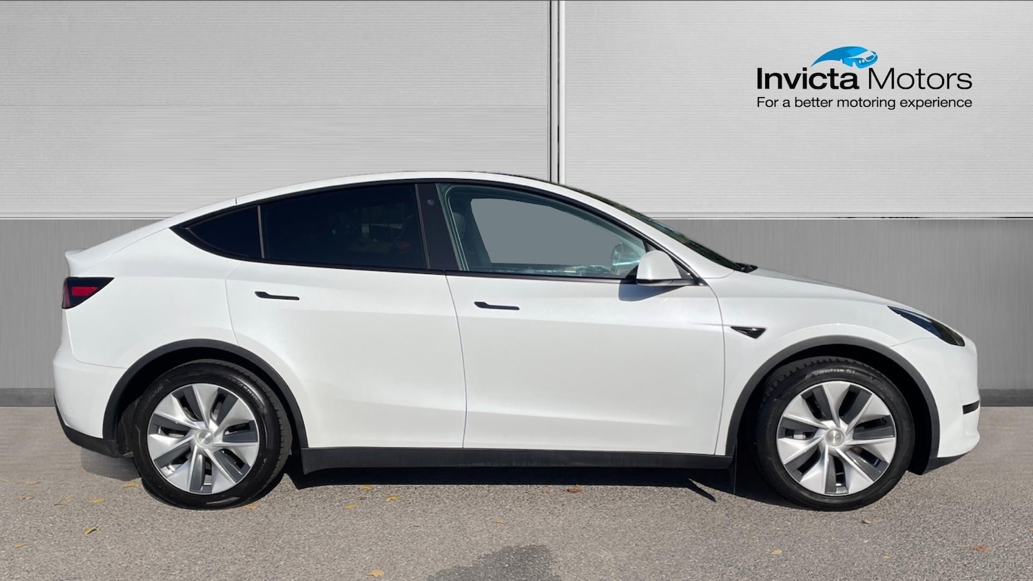 Used Tesla Model Y 2022 for sale - 76583133: Photo 2