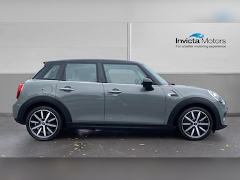 Used MINI Hatch 2018 for sale - 76741027: Photo