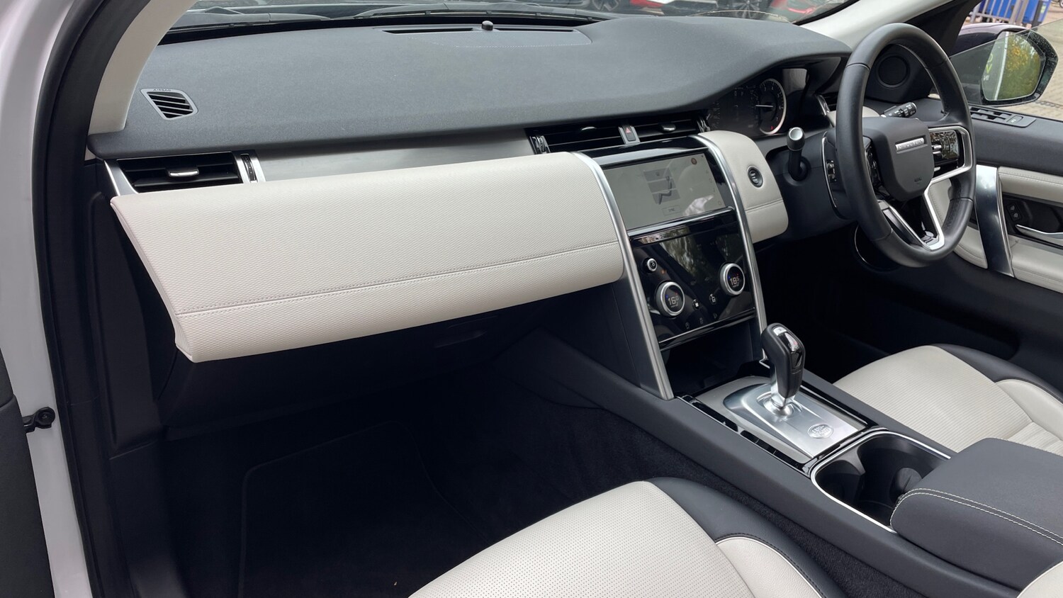 Used Land Rover Discovery Sport 2023 for sale - 76164888: Photo 10