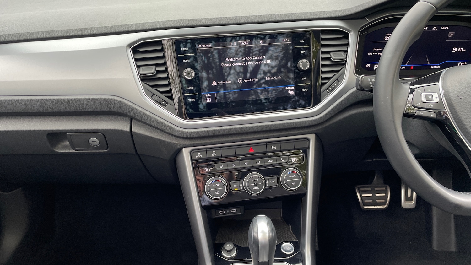 Used Volkswagen T-Roc 2021 for sale - 76119581: Photo 12