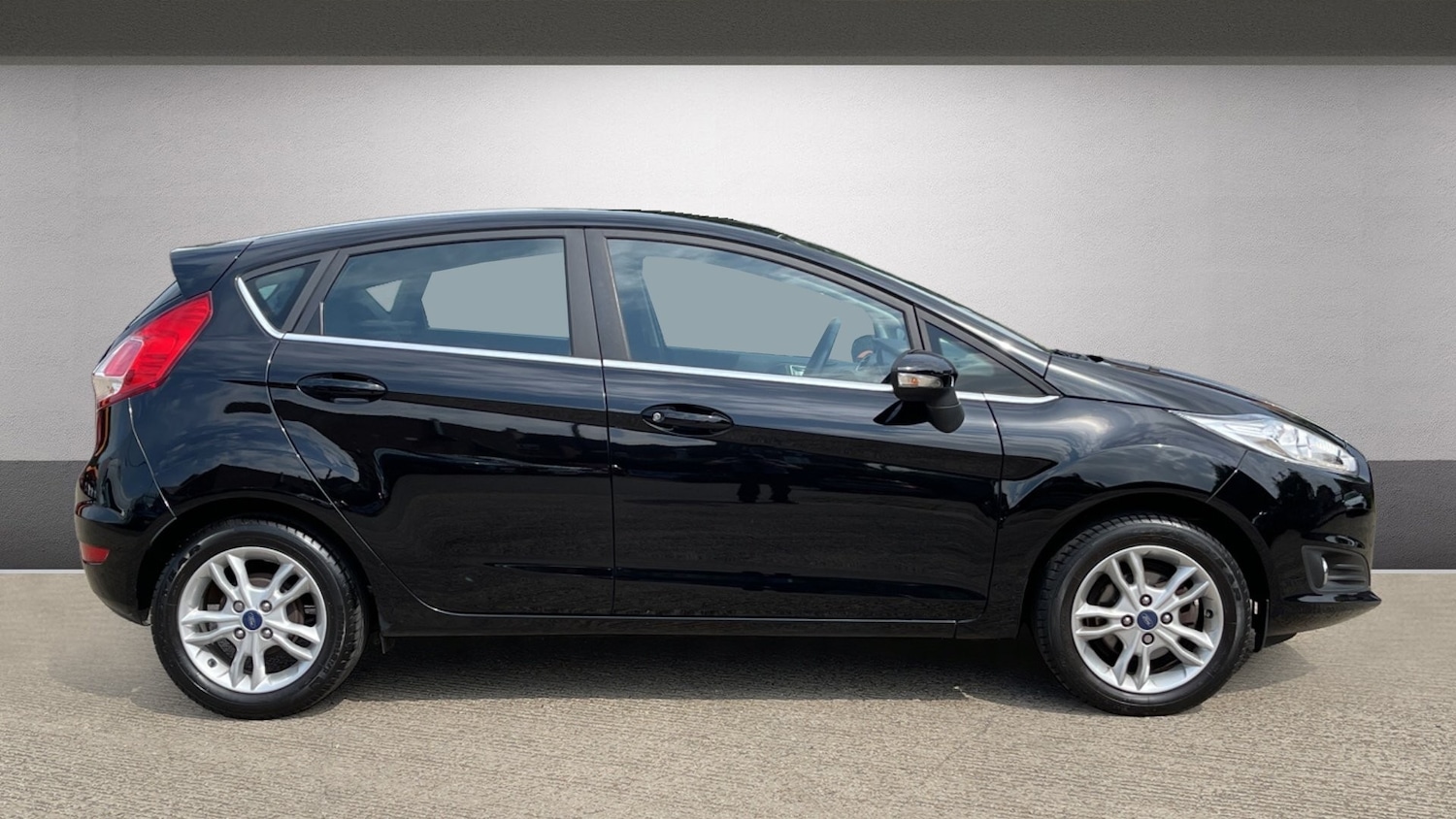 Used Ford Fiesta for sale - 77409442: Photo 2