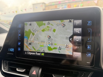 Used Toyota C-HR 2018 for sale - 75449100: Photo
