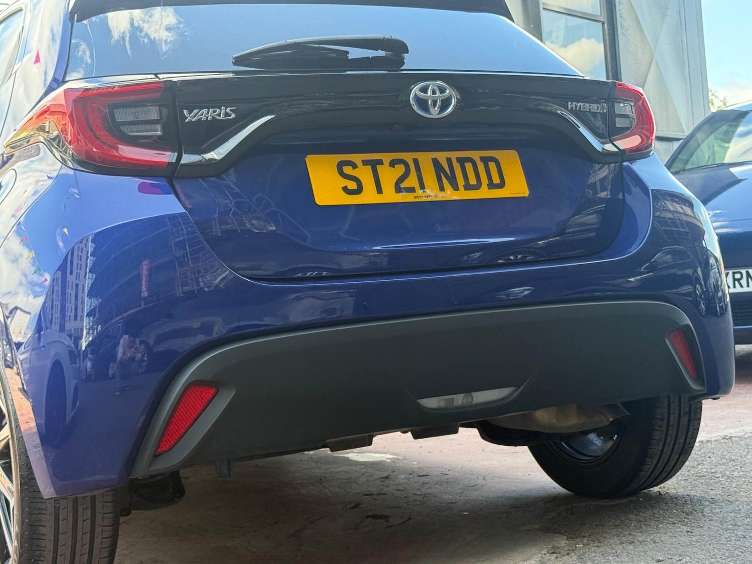 Vehicle 21