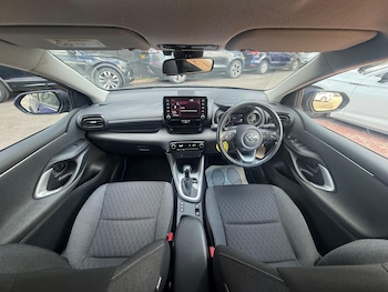 Used Toyota Yaris 2021 for sale - 75493681: Photo