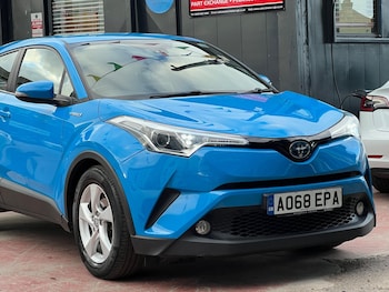 Used Toyota C-HR 2018 for sale - 75657458: Photo