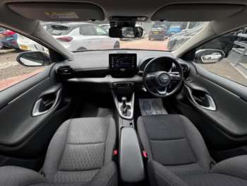 Used Toyota Yaris 2021 for sale - 75186086: Photo
