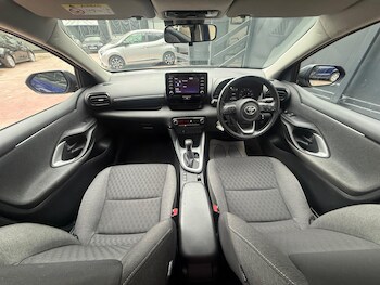 Used Toyota Yaris 2021 for sale - 75678054: Photo