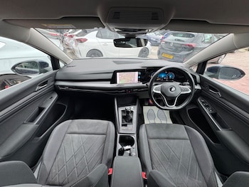 Used Volkswagen Golf 2021 for sale - 75186025: Photo