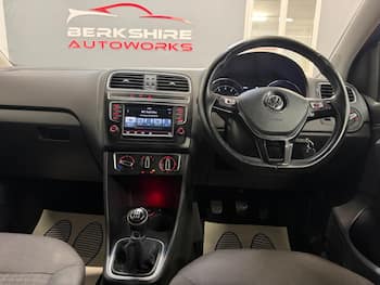 Used Volkswagen Polo 2015 for sale - 79874157: Photo