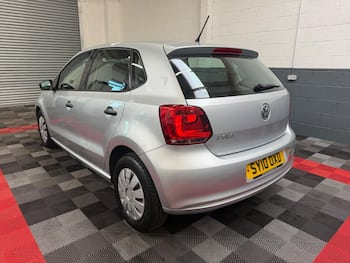 Used Volkswagen Polo 2010 for sale - 79874558: Photo
