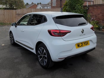 Used Renault Clio 2021 for sale - 79711298: Photo