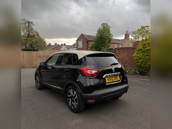 Used Renault Captur 2015 for sale - 79589047: Photo