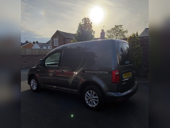 Used Volkswagen Caddy 2018 for sale - 79451790: Photo