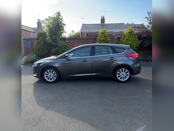 Used Ford Focus 2015 for sale - 79091811: Photo