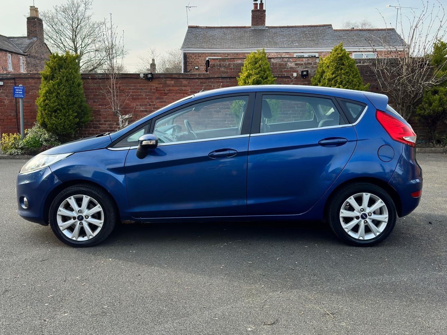 Used Ford Fiesta 2009 for sale - 78182002: Photo 2