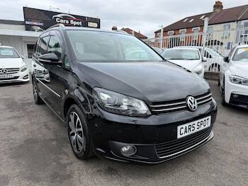 Used Volkswagen Touran 2015 for sale - 79774771: Photo