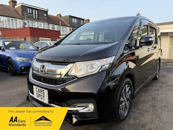 Used Honda Stepwagon 2017 for sale - 79774290: Photo