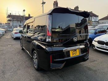 Used Honda Stepwagon 2017 for sale - 79774290: Photo