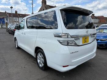 Used Toyota Vellfire 2014 for sale - 79774329: Photo