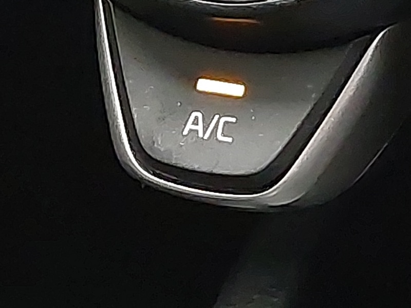 Used Kia Stonic 2023 for sale - 77499979: Photo 18