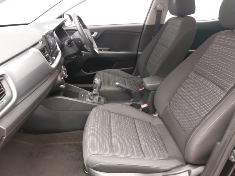 Used Kia Stonic 2023 for sale - 77499979: Photo 5