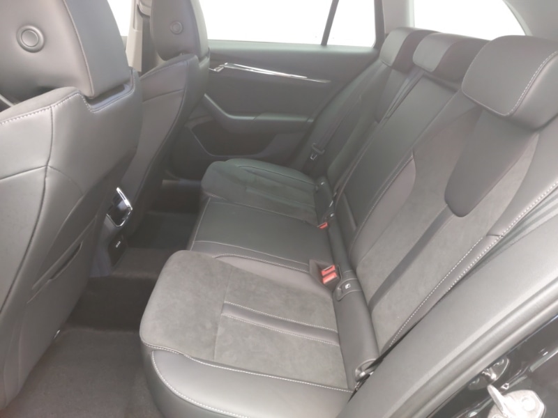 Used Skoda Octavia 2023 for sale - 76354570: Photo 6