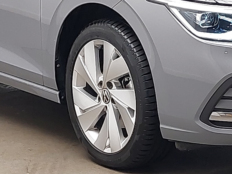 Used Volkswagen Golf 2024 for sale - 76435173: Photo 9