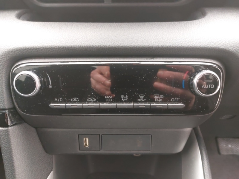 Used Toyota Yaris 2021 for sale - 77776932: Photo 18