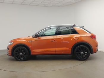 Used Volkswagen T-Roc 2019 for sale - 76947382: Photo