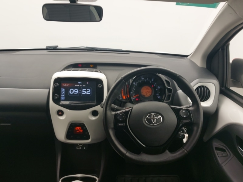 Used Toyota AYGO 2020 for sale - 77299442: Photo 2