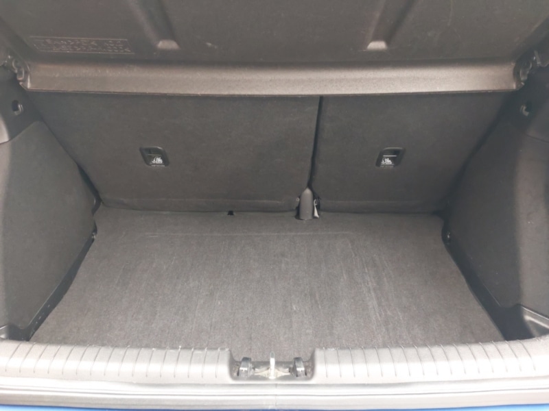 Used Hyundai i20 2019 for sale - 77160172: Photo 8