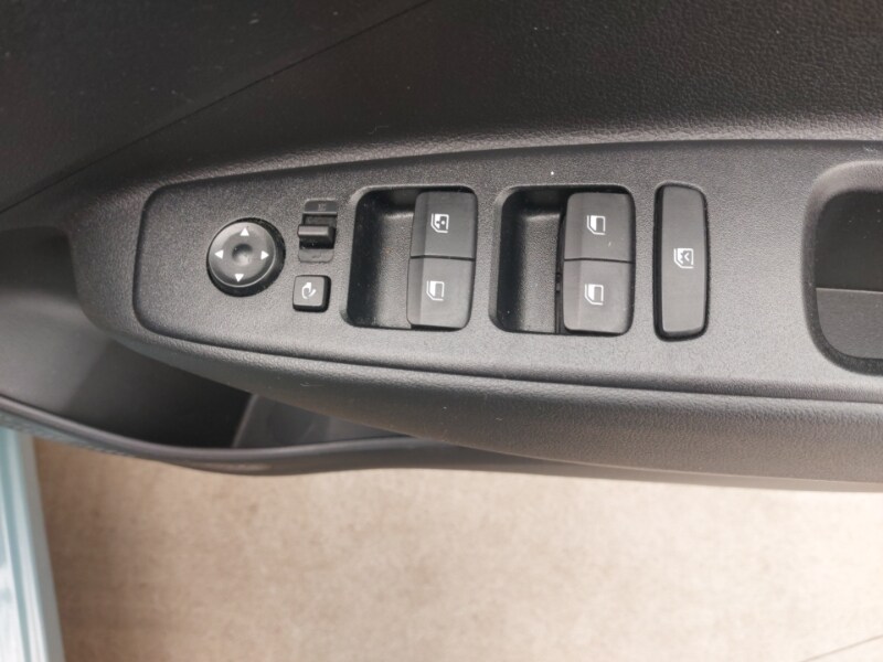 Used Hyundai i10 2023 for sale - 77815553: Photo 12