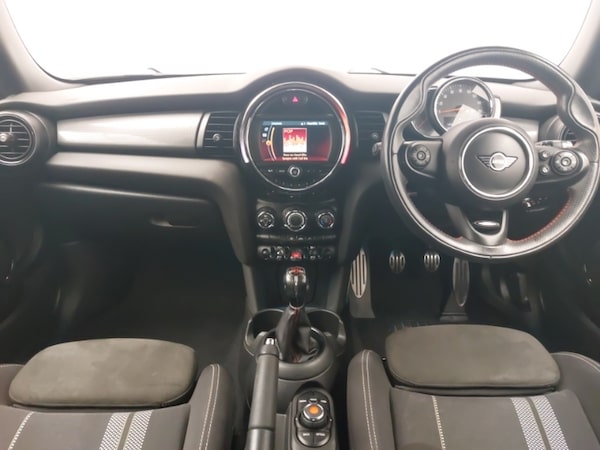 Used MINI Hatch 2019 for sale - 76213085: Photo 2
