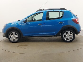 Used Dacia Sandero Stepway 2015 for sale - 77907481: Photo