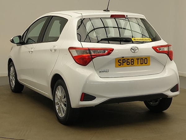 Used Toyota Yaris 2018 for sale - 76281904: Photo 3