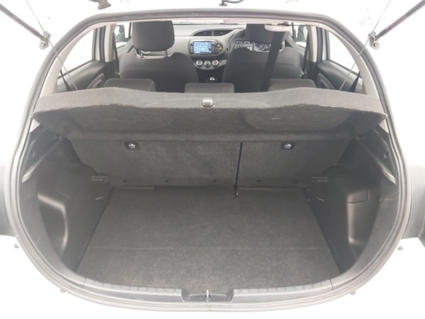 Used Toyota Yaris 2018 for sale - 76281904: Photo 8