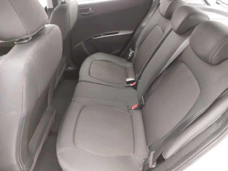 Used Hyundai i10 2019 for sale - 77964138: Photo 6