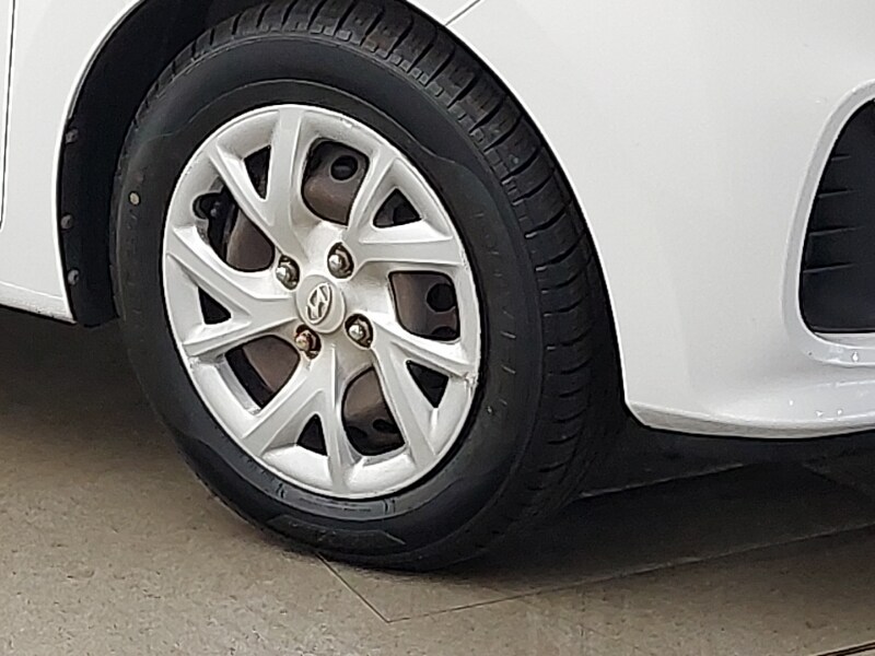 Used Hyundai i10 2019 for sale - 77964138: Photo 9