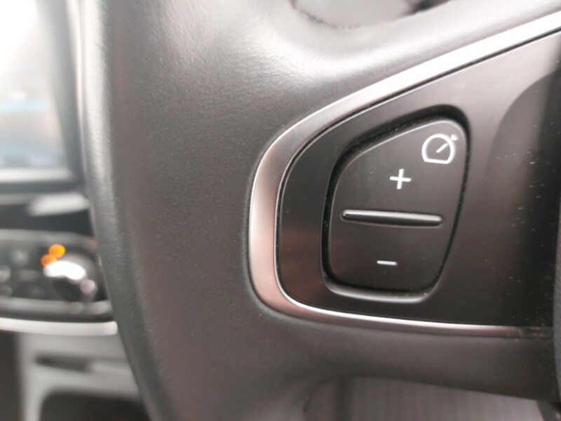 Used Renault Captur 2017 for sale - 77760931: Photo 15