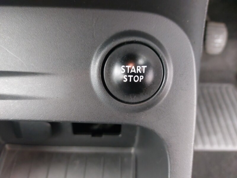 Used Renault Captur 2017 for sale - 77760931: Photo 18