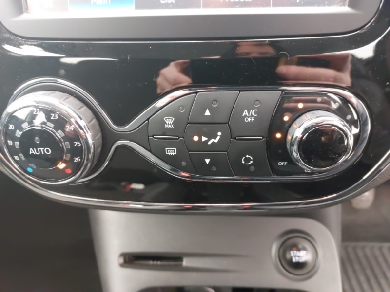 Used Renault Captur 2017 for sale - 77760931: Photo 19