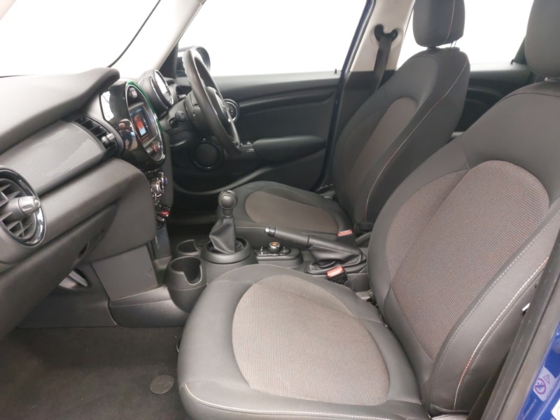 Used MINI Hatch 2019 for sale - 77333649: Photo 5