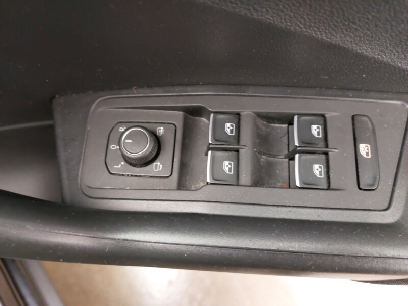 Used Volkswagen T-Roc 2019 for sale - 78093539: Photo 12