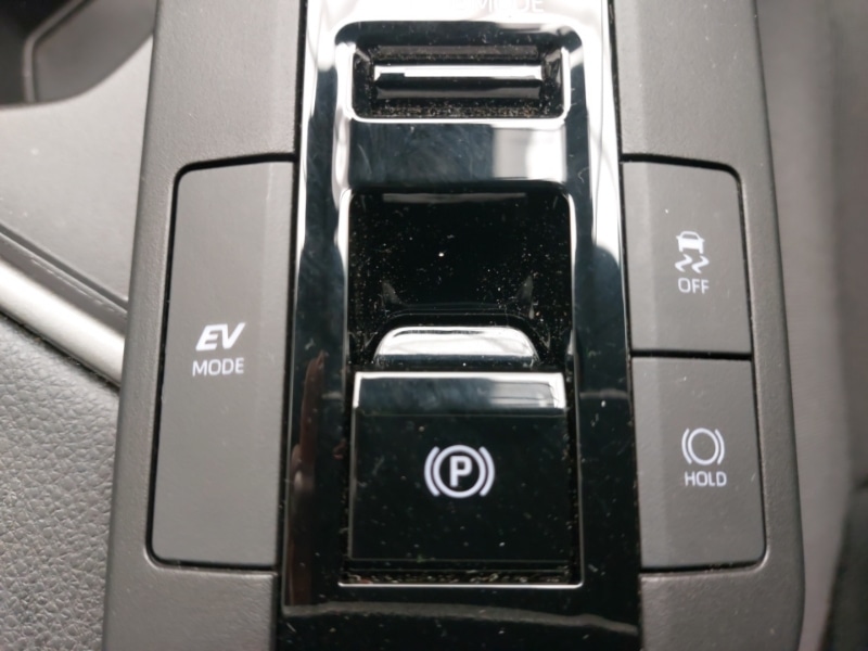 Used Toyota C-HR 2024 for sale - 76925070: Photo 17