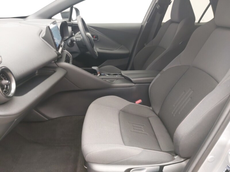 Used Toyota C-HR 2024 for sale - 76925070: Photo 5