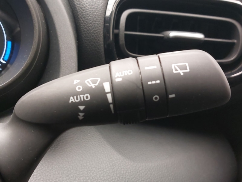 Used Toyota Yaris 2022 for sale - 77114501: Photo 15